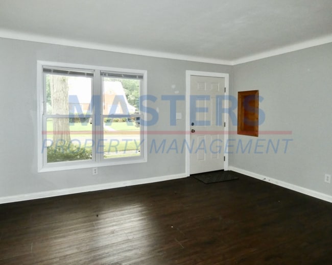 Building Photo - 3 Bed 1 Bath Toledo Home