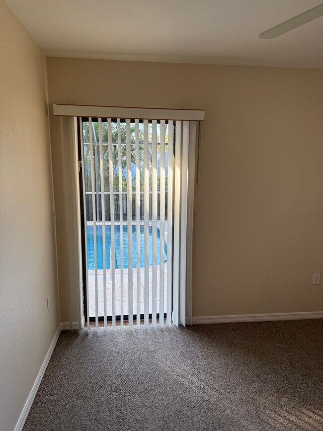 Building Photo - 486 Chamber St NW