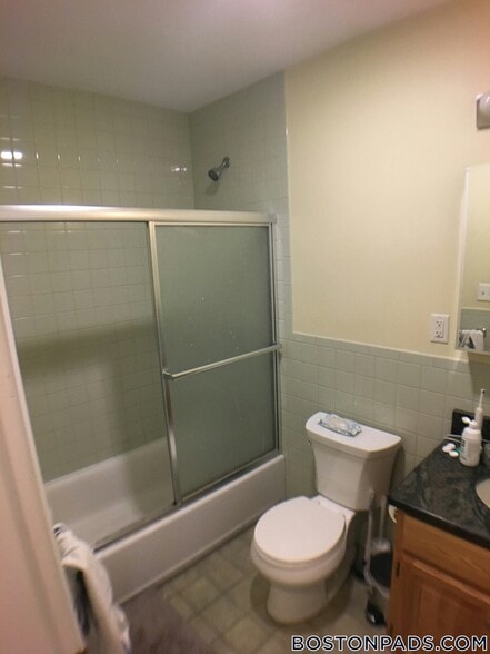 Building Photo - 90 Westland Ave