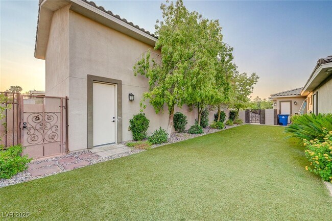 Building Photo - 5595 El Camino Rd