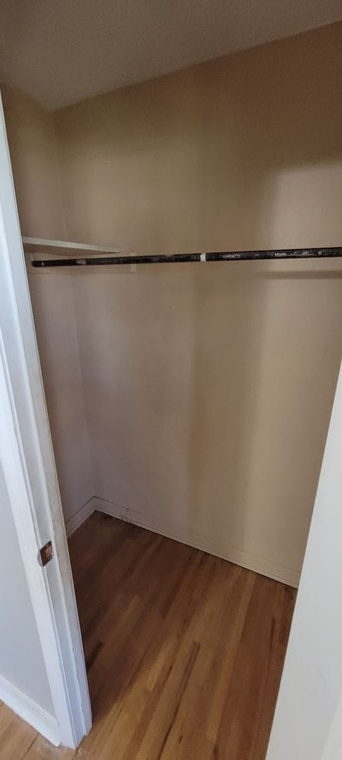 Building Photo - 3 Bed 1 Bath Townhouse