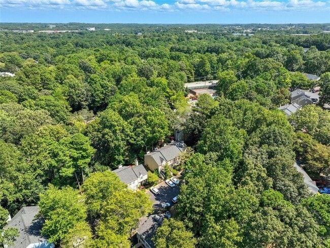 Building Photo - 6615 Sienna Ct