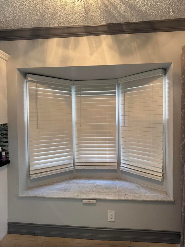 Building Photo - 21583 Villa Nova Dr