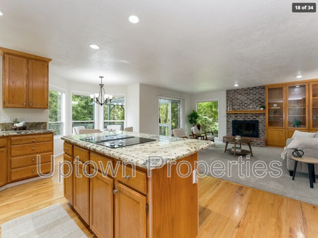 Building Photo - 320 NW 163rd Pl