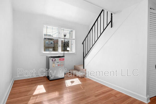 Building Photo - 1505 Byrd St