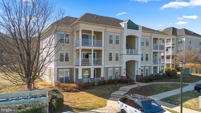 Building Photo - 13304 Kilmarnock Way