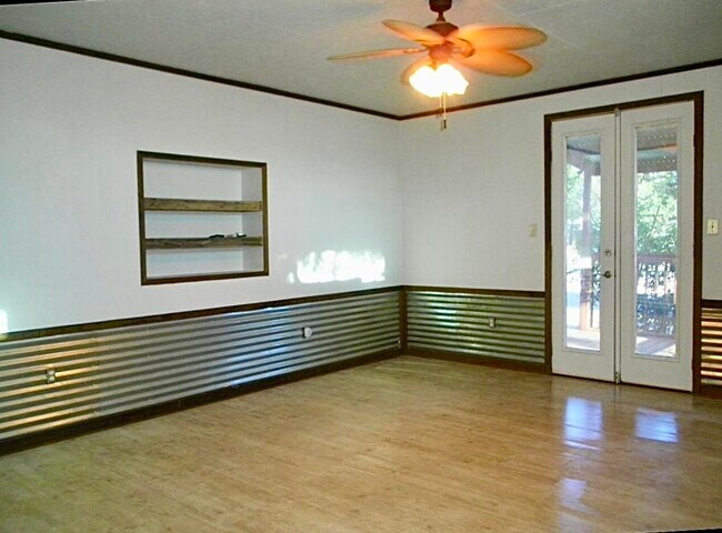 Building Photo - 8707 Private Rd 7355