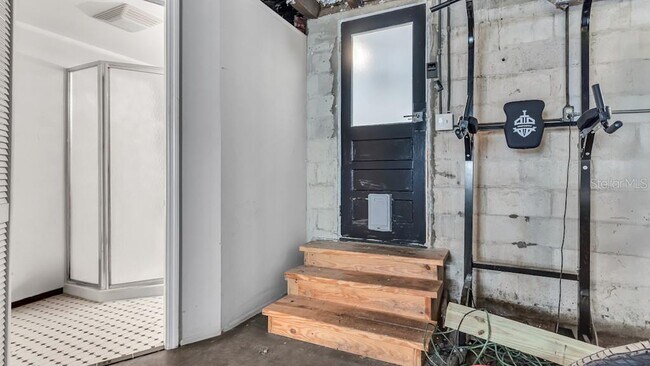 Building Photo - 4063 2nd Ave N
