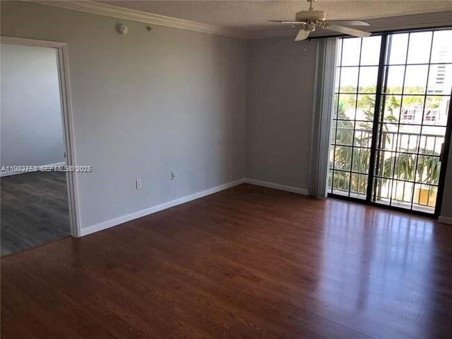 Building Photo - 1919 Van Buren St