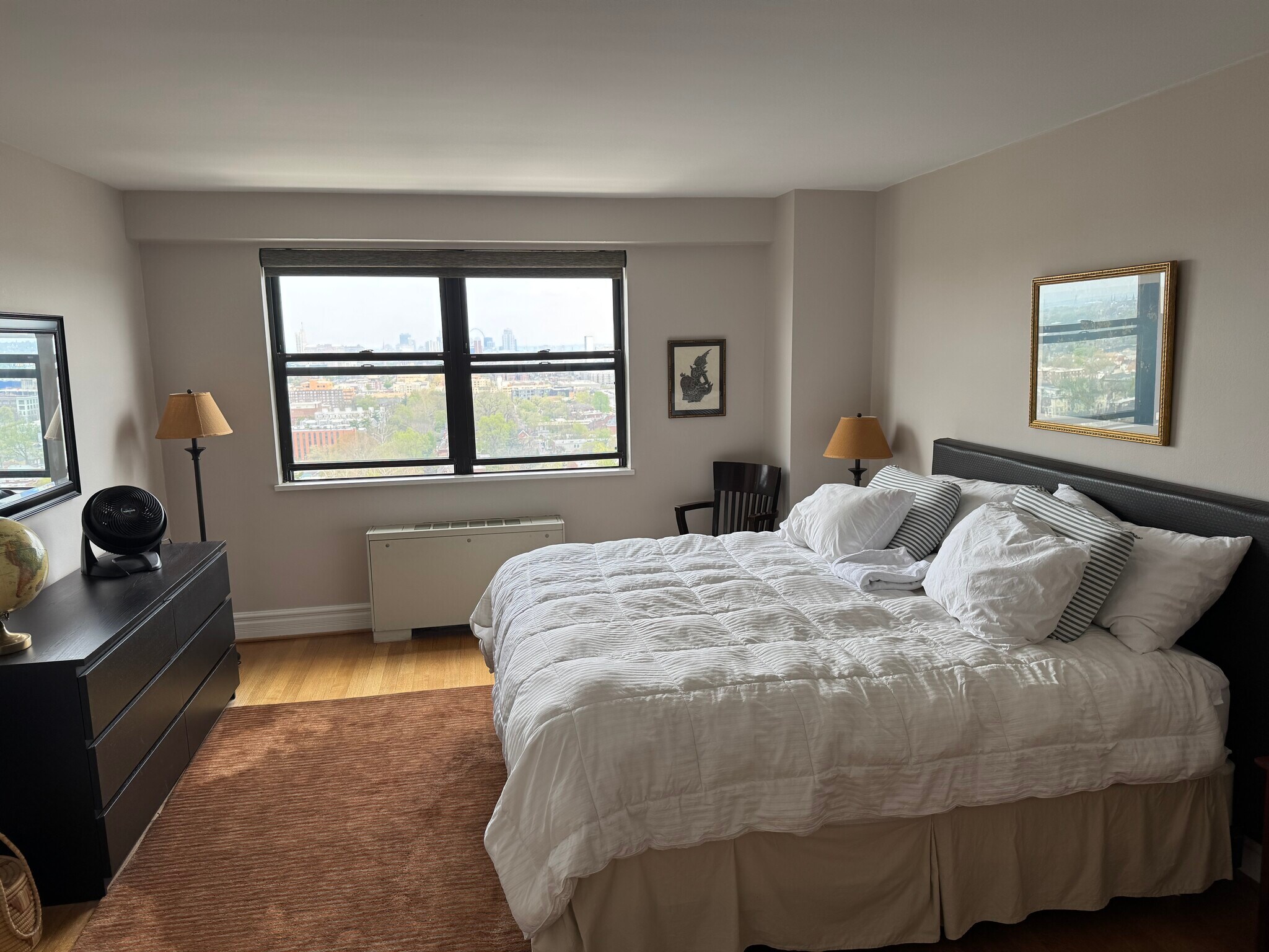 Master bedroom - 4466 W Pine Blvd
