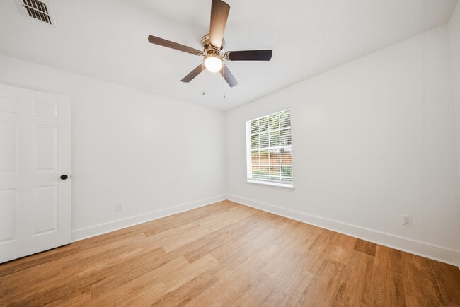 Building Photo - Beautifully Renovated 3BR/2BA Home with Fireplace, Fenced Yard & Garage in Timber Lake!
