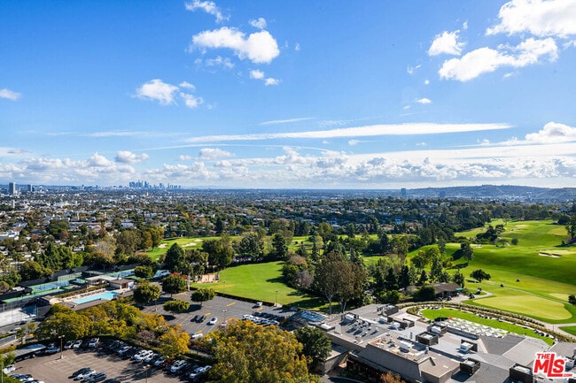 Building Photo - 2222 Ave of the Stars
