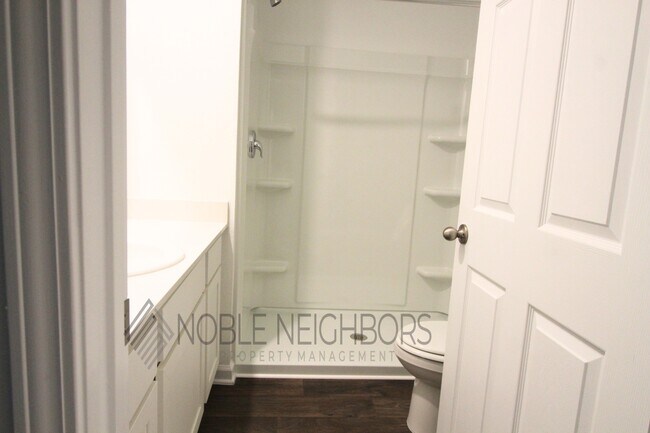 Building Photo - 5437 Tellaro Ln