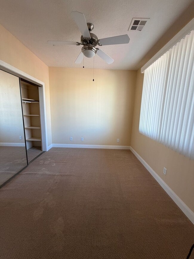 Building Photo - 3 Bedroom, 2 bath condo near Sun Brook Golf Course!