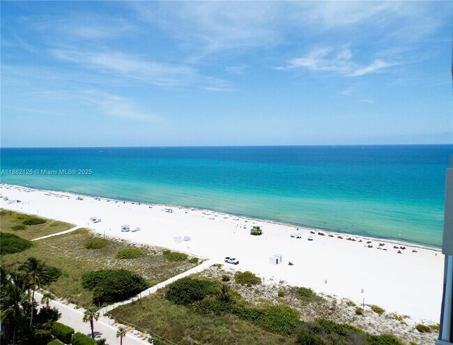 Building Photo - 5701 Collins Ave