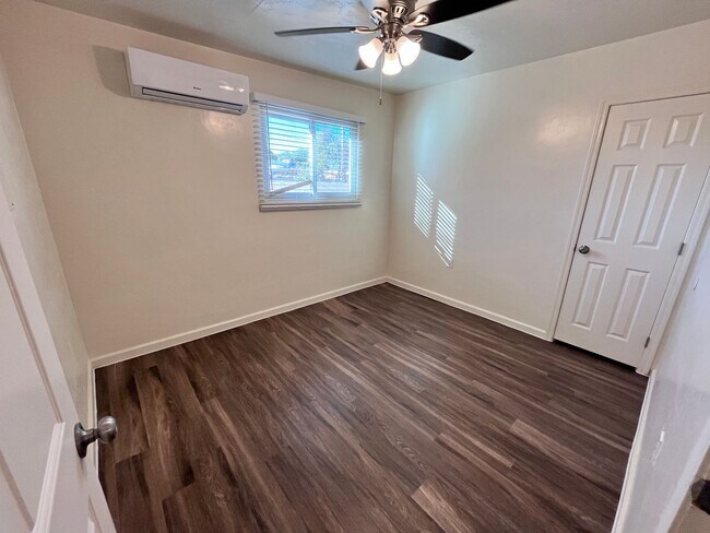 Building Photo - 7130 E 30th St