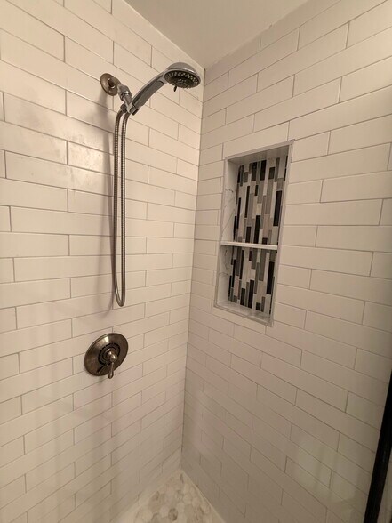 Building Photo - 337 Cambridge St