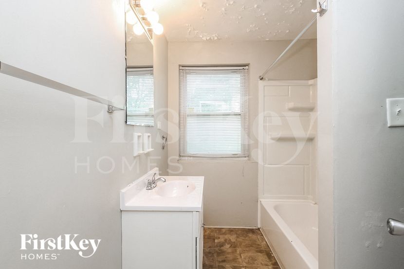 Building Photo - 3216 Brill Rd