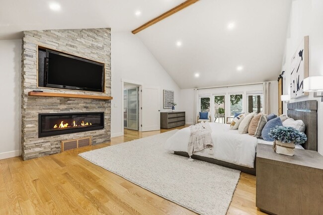 Building Photo - Luxury Acreage Estate in Hollywood Hill | Woodinville Retreat with Modern Upgrades