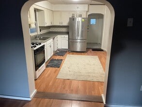 Building Photo - 1252 Kenneth Ave