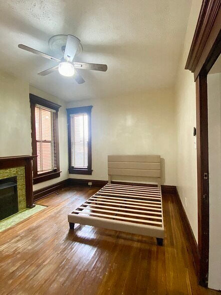 Building Photo - 1374 Neil Ave