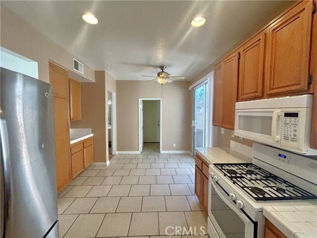 Building Photo - 864 Bramble Ln