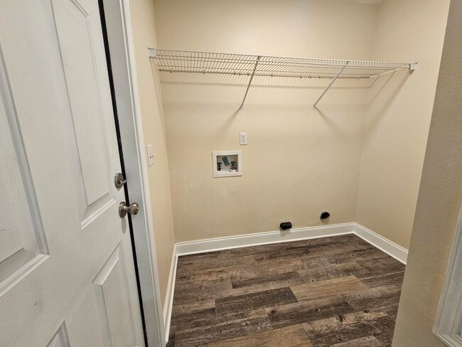 Building Photo - 8082 Sleepy Bay Blvd