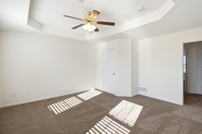 Building Photo - 2413 Northampton Dr