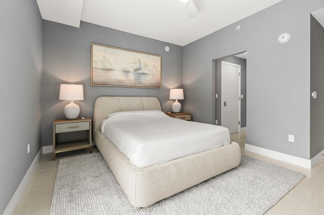 Building Photo - 3100 N Ocean Dr