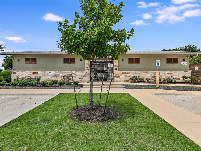 Building Photo - 11124 Bleich Ln