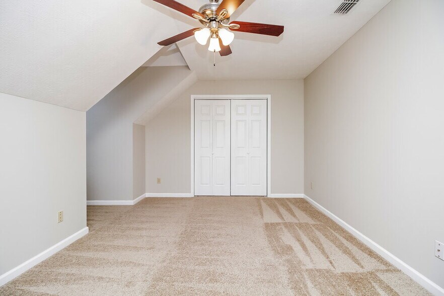 Building Photo - 300 Stafford Ct