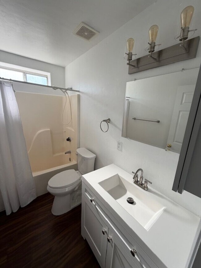Building Photo - 9751 E Magma Dr