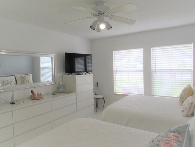 Building Photo - 178 Cape Cod Cir
