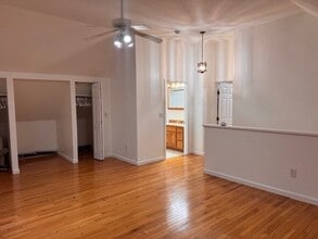 Building Photo - 281 Summer St