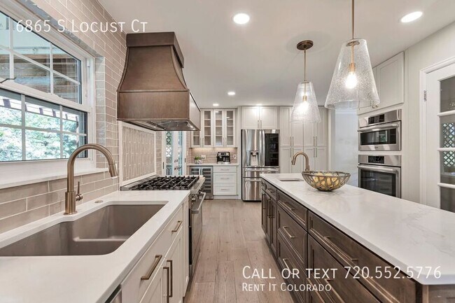 Building Photo - 6865 S Locust Ct