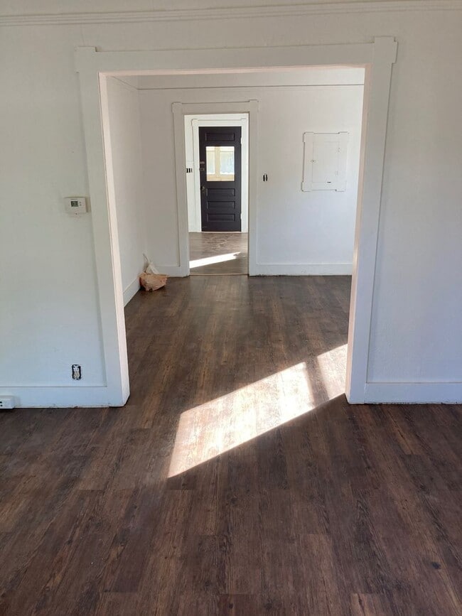 Building Photo - PRE-LEASING