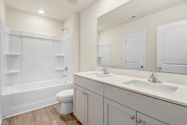 Building Photo - 156 Seymour Vlg Dr