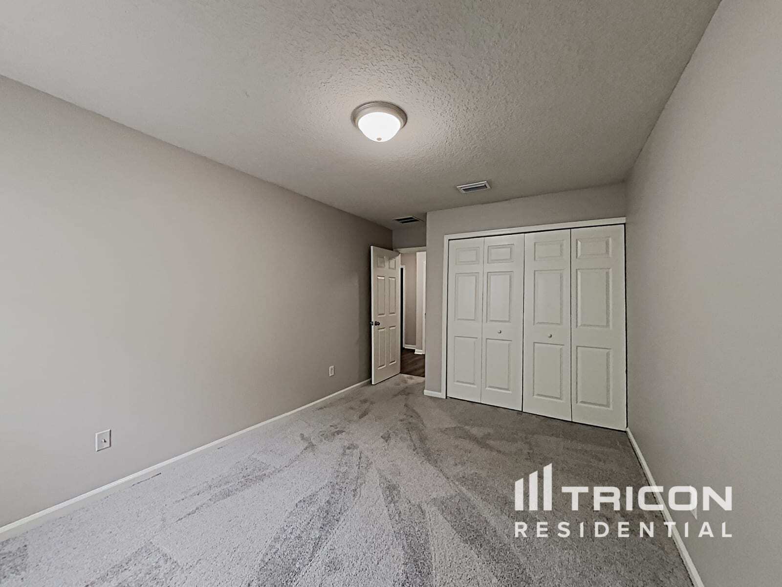 Building Photo - 12264 Deersong Dr
