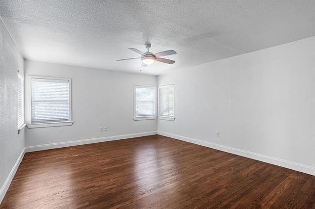 Building Photo - 3607 Shelby Dr