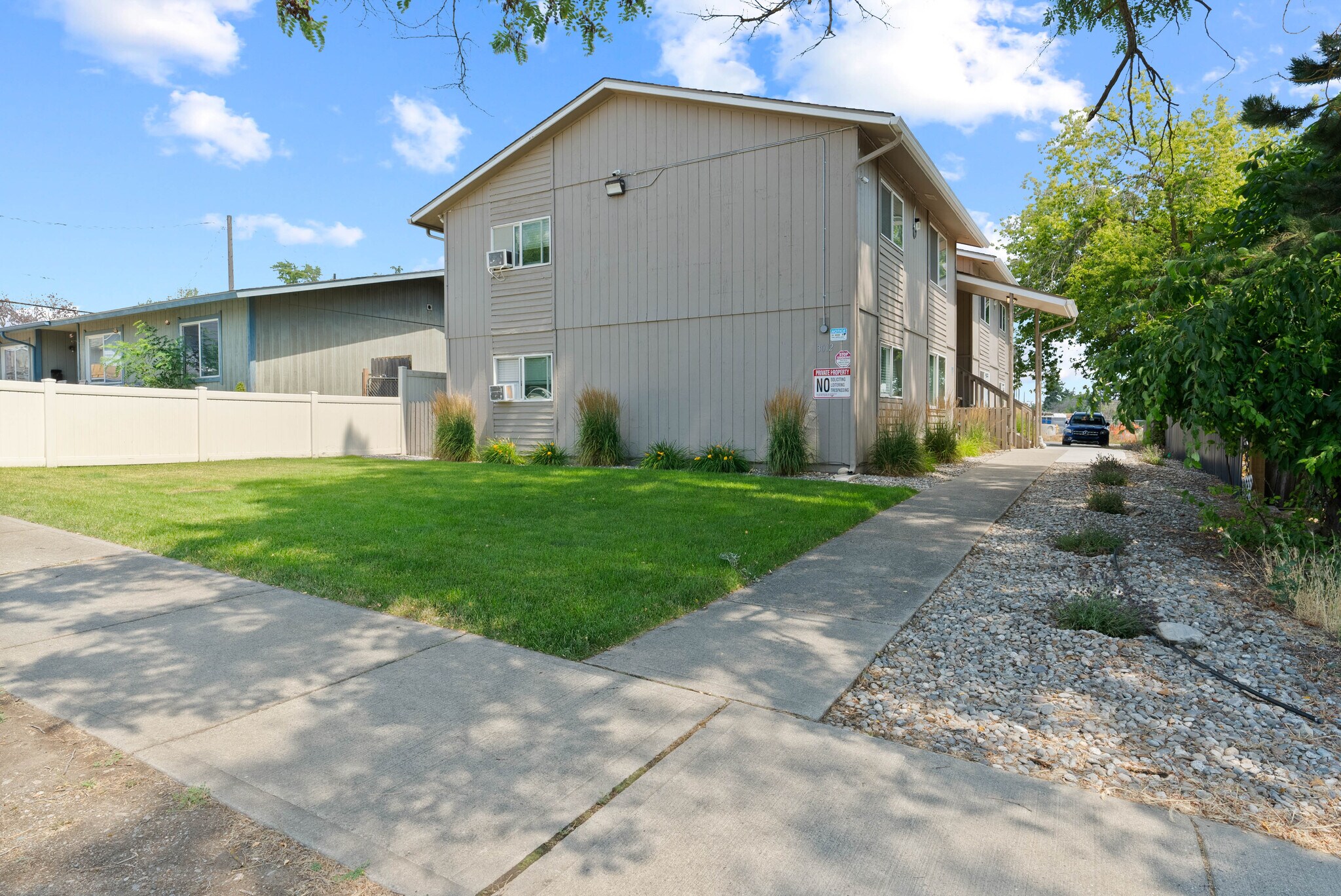 Building Photo - 3012 N Hogan St