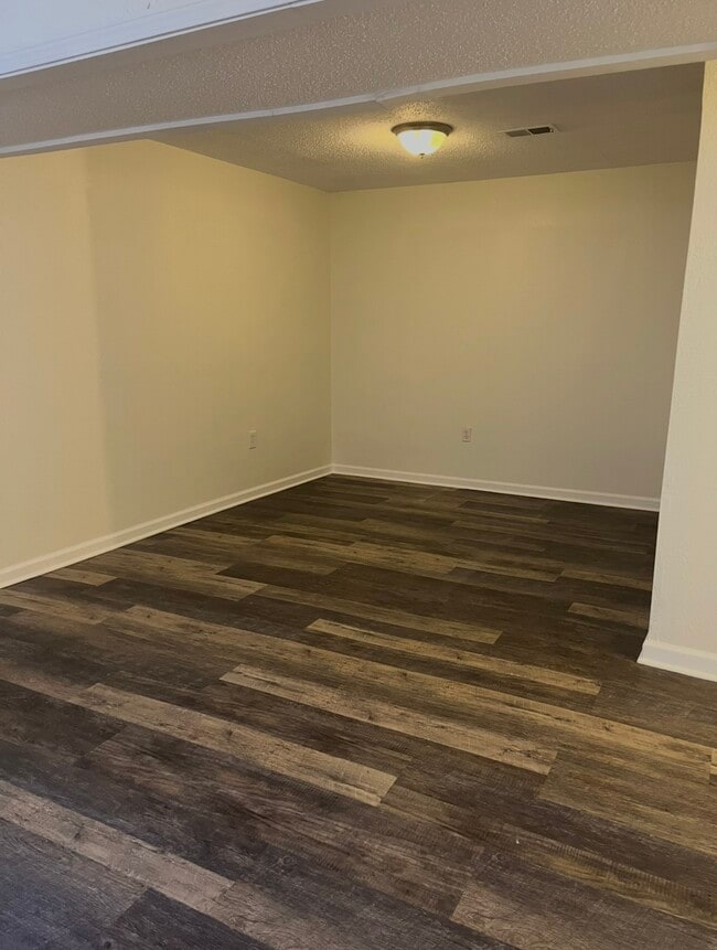 Building Photo - 1704 NE Balboa St