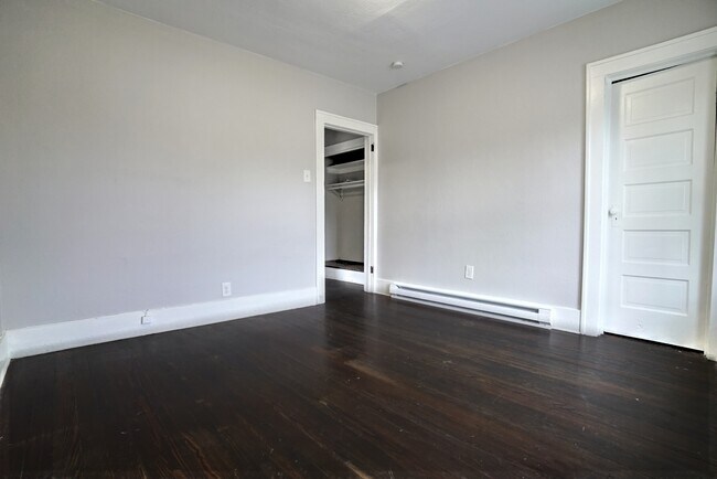 Building Photo - 501 N Eddy St