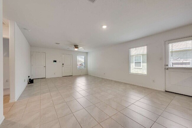 Building Photo - Charming 3-Bedroom Home with 2 Full Baths in Justin, TX – Cozy Living at Shale Creek
