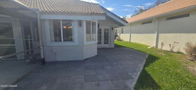 Building Photo - 417 Long Cove Rd