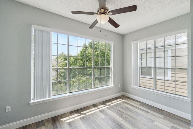 Building Photo - 13015 Plantation Park Cir
