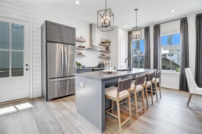 Building Photo - 4443 Buckley Way #65