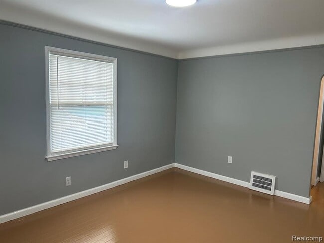 Building Photo - 19710 Moross Rd