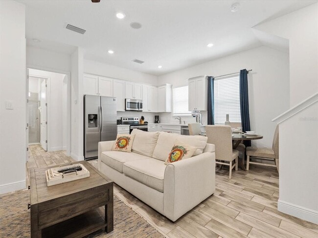 Building Photo - 8092 Knee Deep Rd