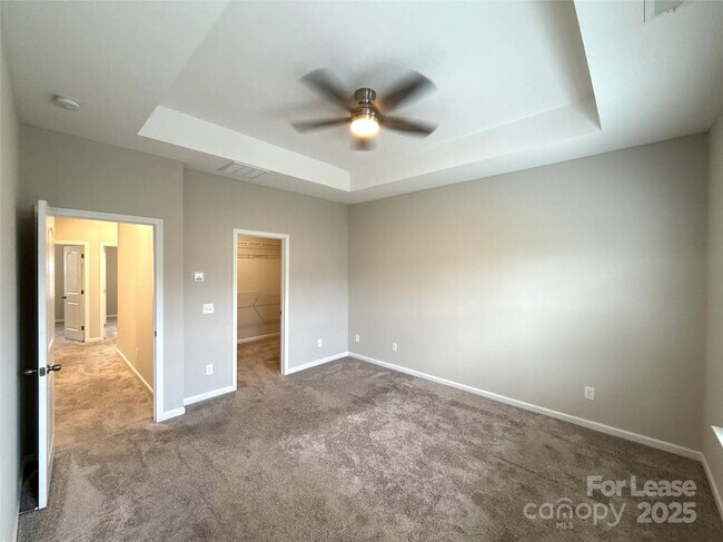 Building Photo - 1138 Doveridge St