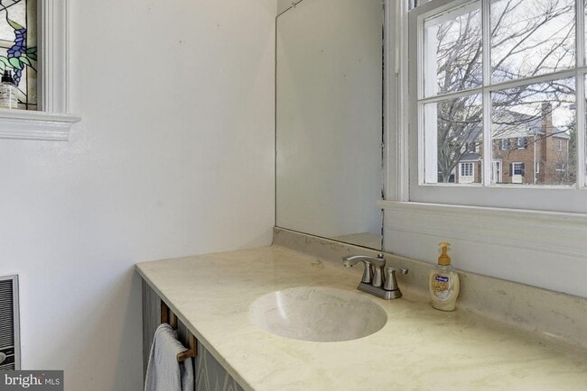 Building Photo - 3973 Harrison St NW